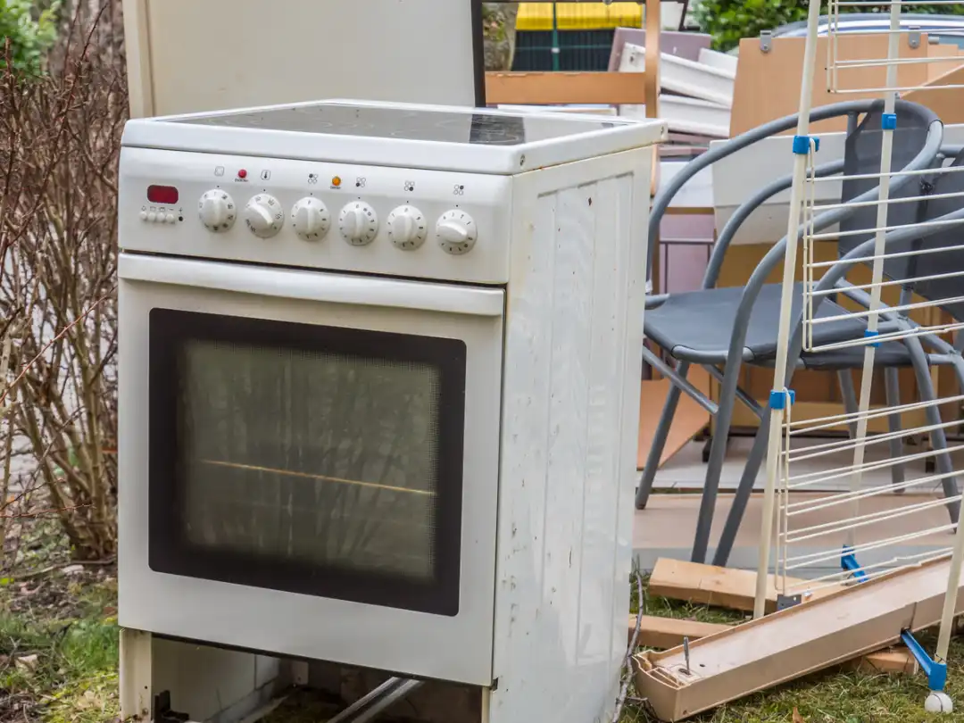 Common Household Items Needing Special Disposal in Desert Hot Springs, CA Common Household Items Needing Special Disposal in Desert Hot Springs, CA