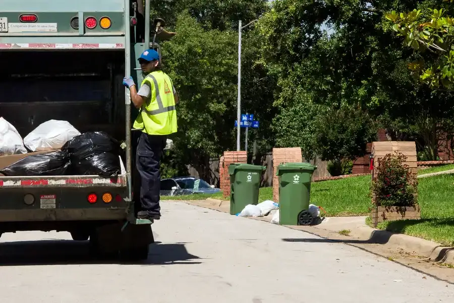 How Garbage Collection Service Simplifies Home Cleanouts in Desert Hot Springs, CA How Garbage Collection Service Simplifies Home Cleanouts in Desert Hot Springs, CA